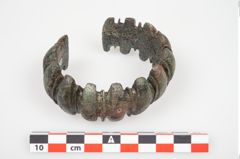 Foto von Bronzebuckelarmreif (NHMW-PRAE-026518)